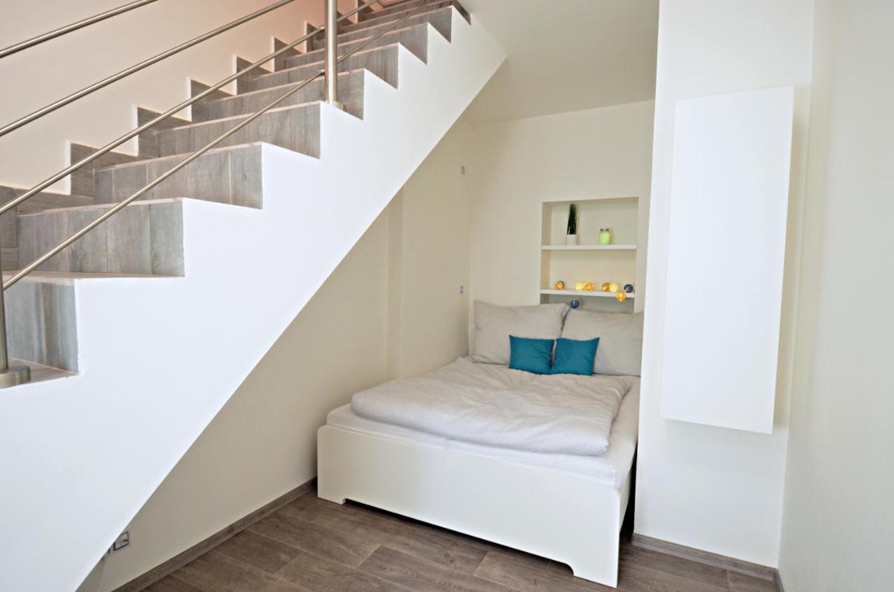 Apartmany Jizdarenska 卡罗维发利 外观 照片