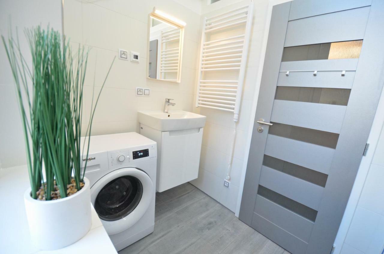 Apartmany Jizdarenska 卡罗维发利 外观 照片