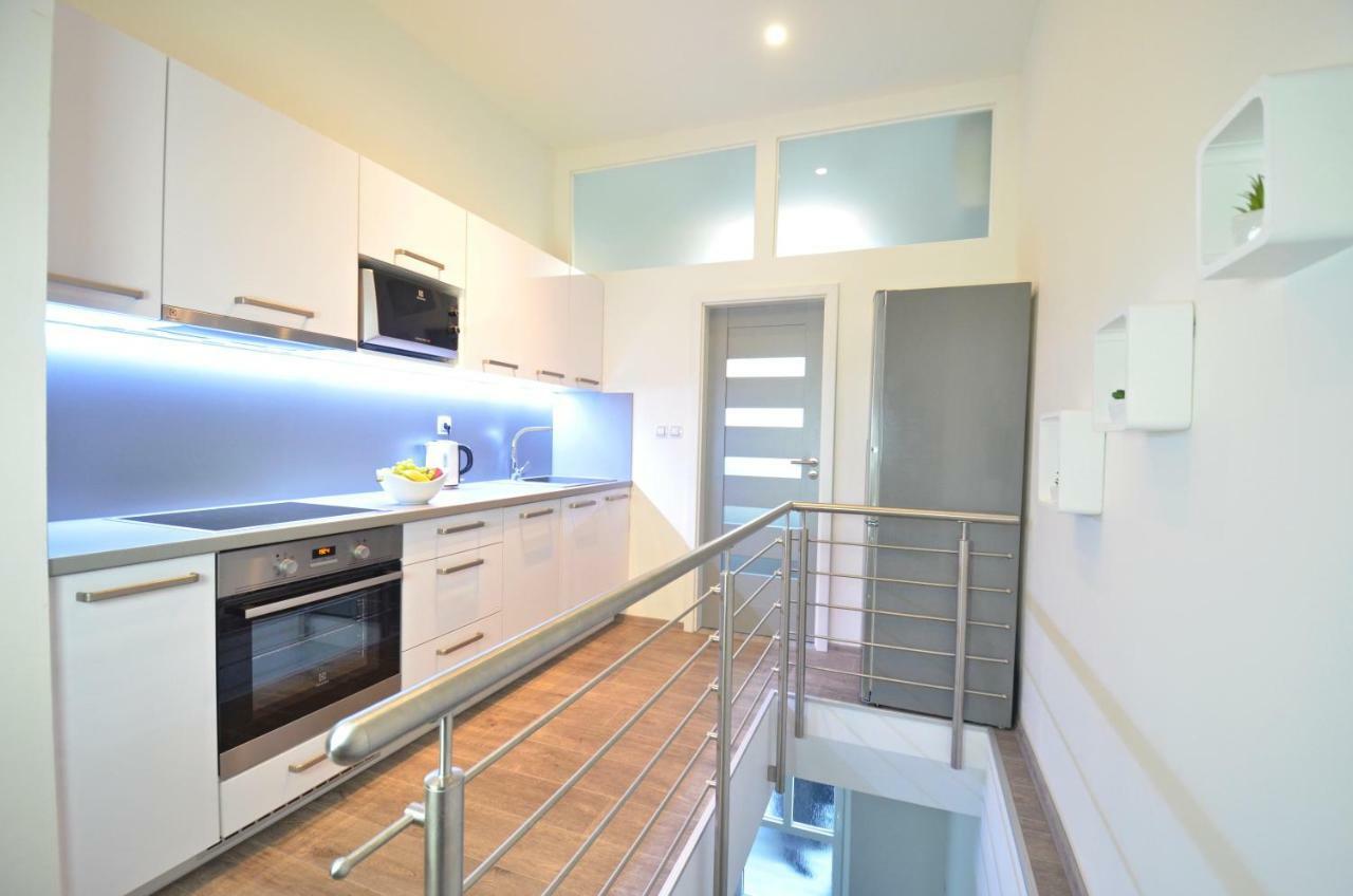 Apartmany Jizdarenska 卡罗维发利 外观 照片