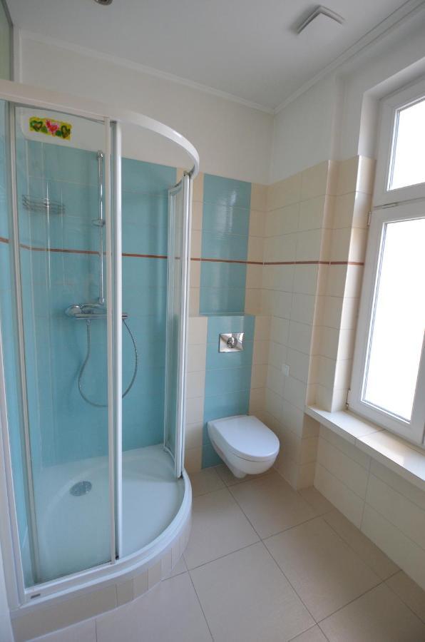 Apartmany Jizdarenska 卡罗维发利 外观 照片